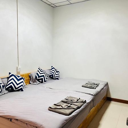 Lungwang Guest House บ้านรักไทย ภายนอก รูปภาพ