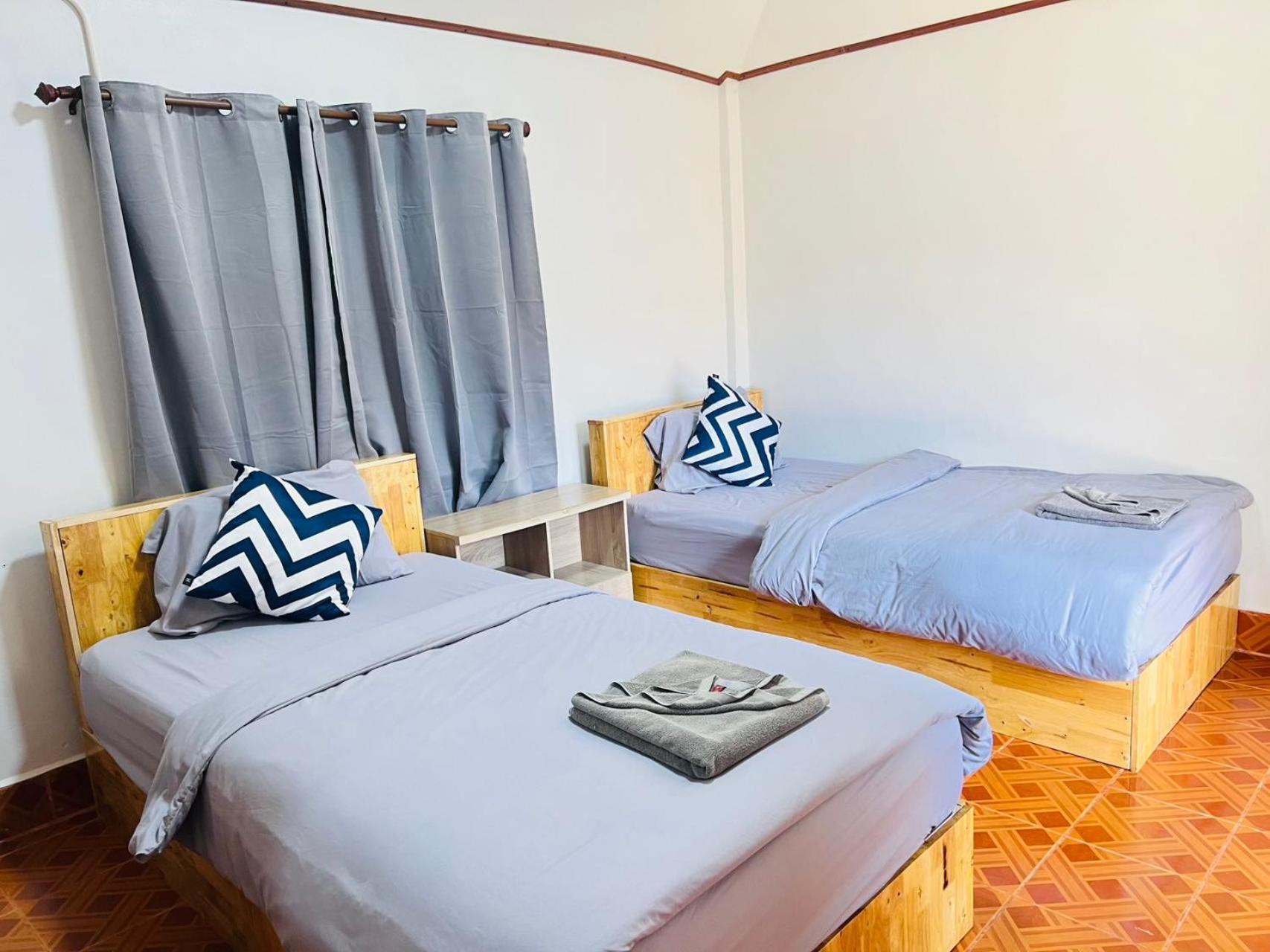 Lungwang Guest House บ้านรักไทย ภายนอก รูปภาพ